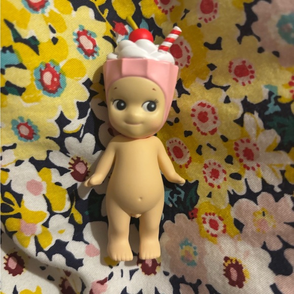 Sonny Angel Snack Series Mini Figure Milkshake - Picture 4 of 6